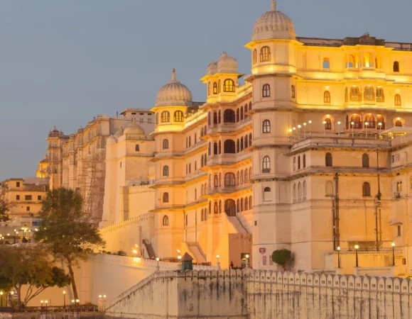 Exciting Jaipur Udaipur Family Tour Package (4 Nights / 5 Days)